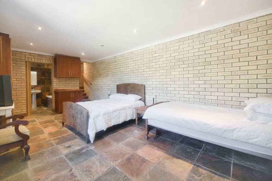 4 Bedroom Property for Sale in Pearly Beach Western Cape